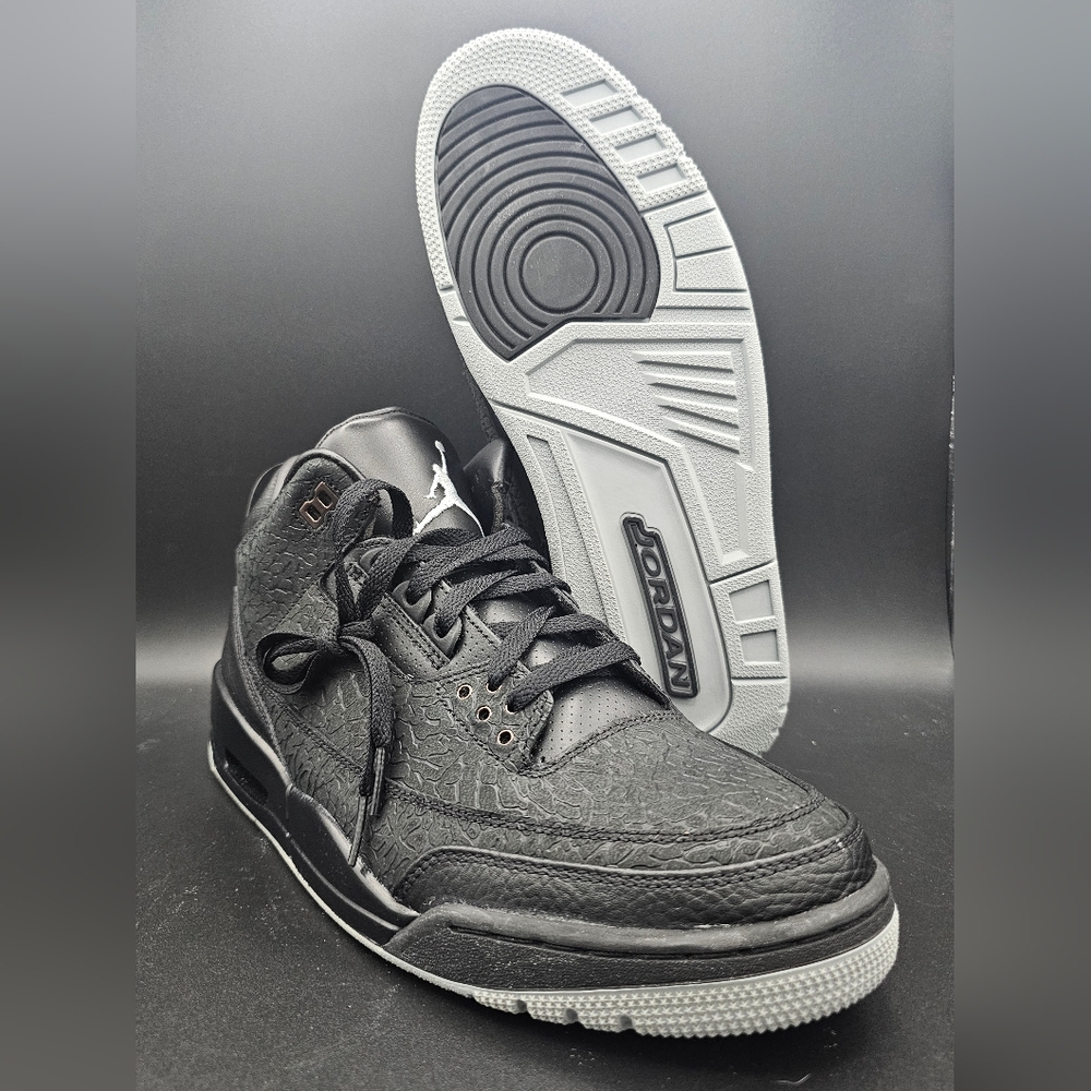 Size 11.5 - Air Jordan 3 Retro Black Flip